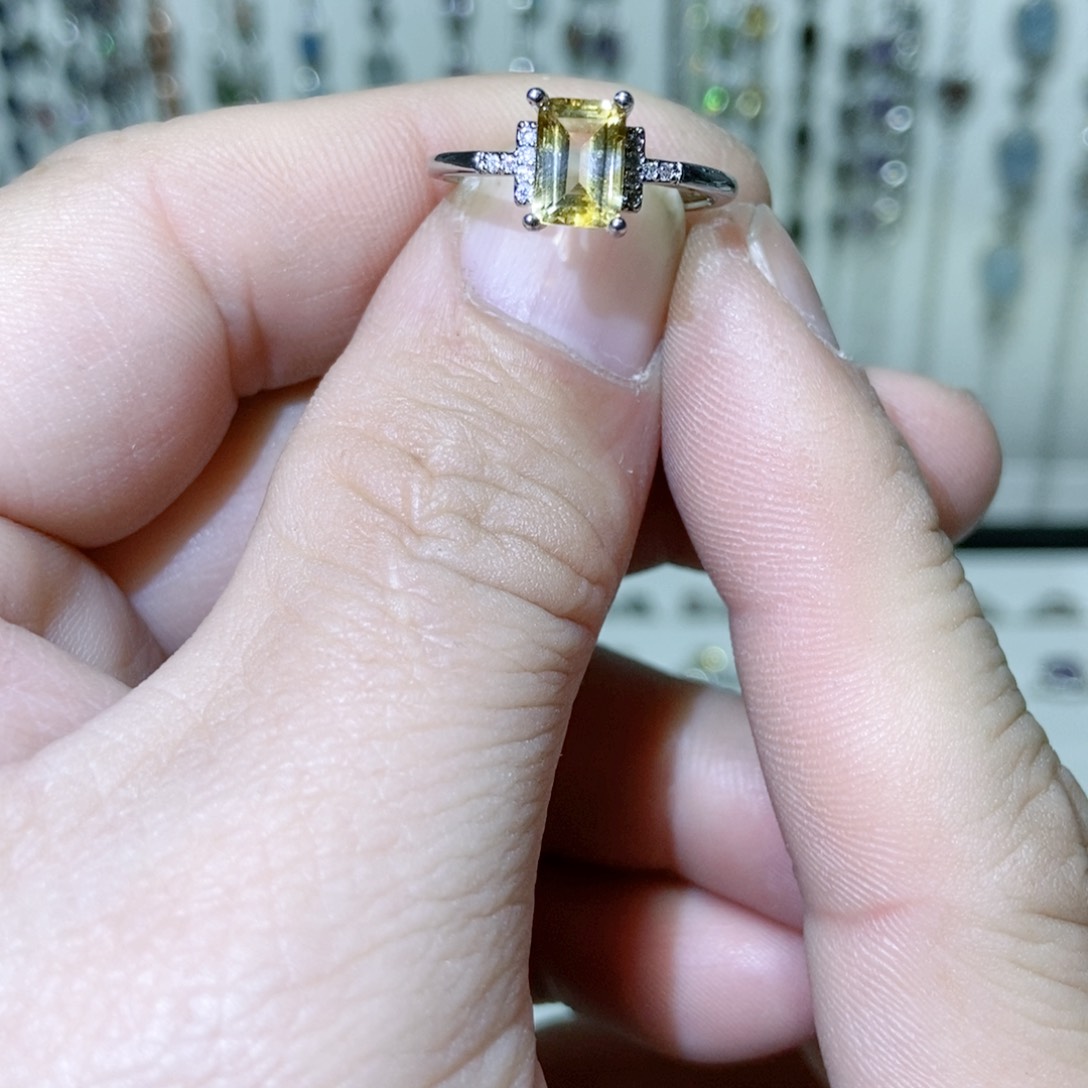 绿水晶戒指银S925镶嵌