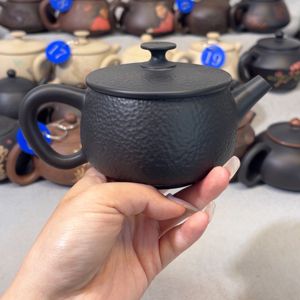 【闪购商品】红泥 锤纹 容量 210c c