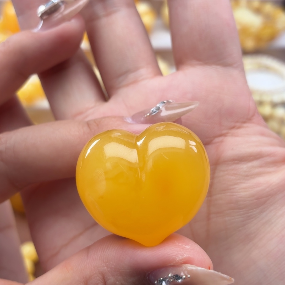 琥珀未镶嵌裸石B494焦皮屁桃