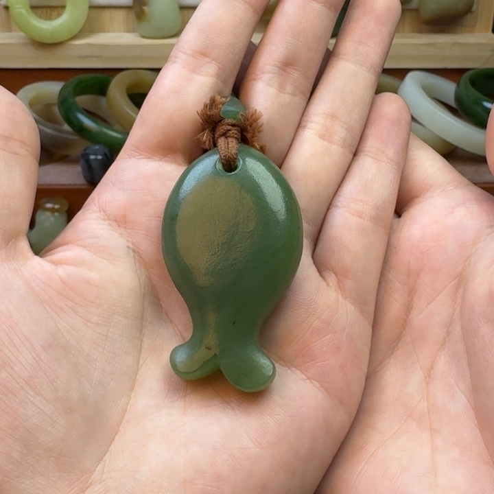  ***薇和田玉未镶嵌颈饰定制