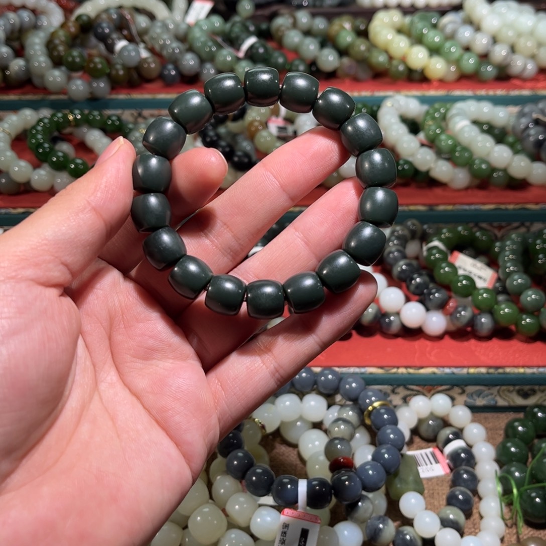 和田玉未镶嵌手链