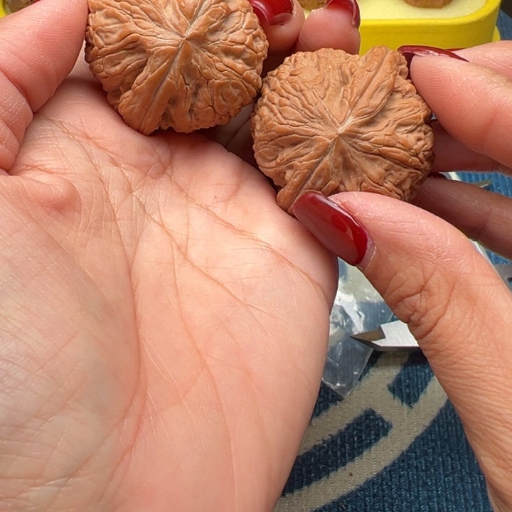 I***e桃核吊坠 文玩玉尊