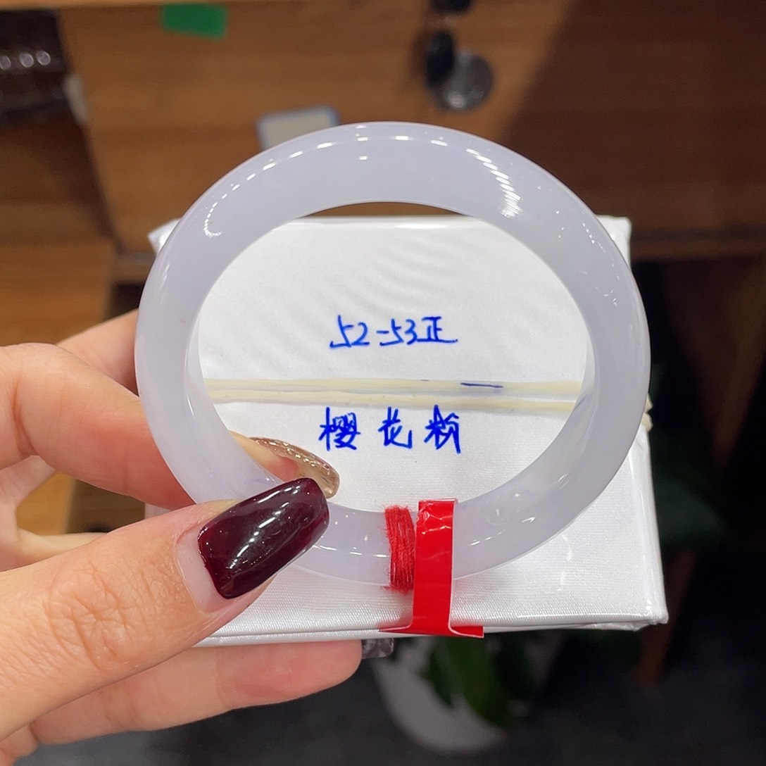 翡翠手镯未镶嵌天然翡翠
