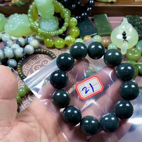 未镶嵌手链和田玉雨**林