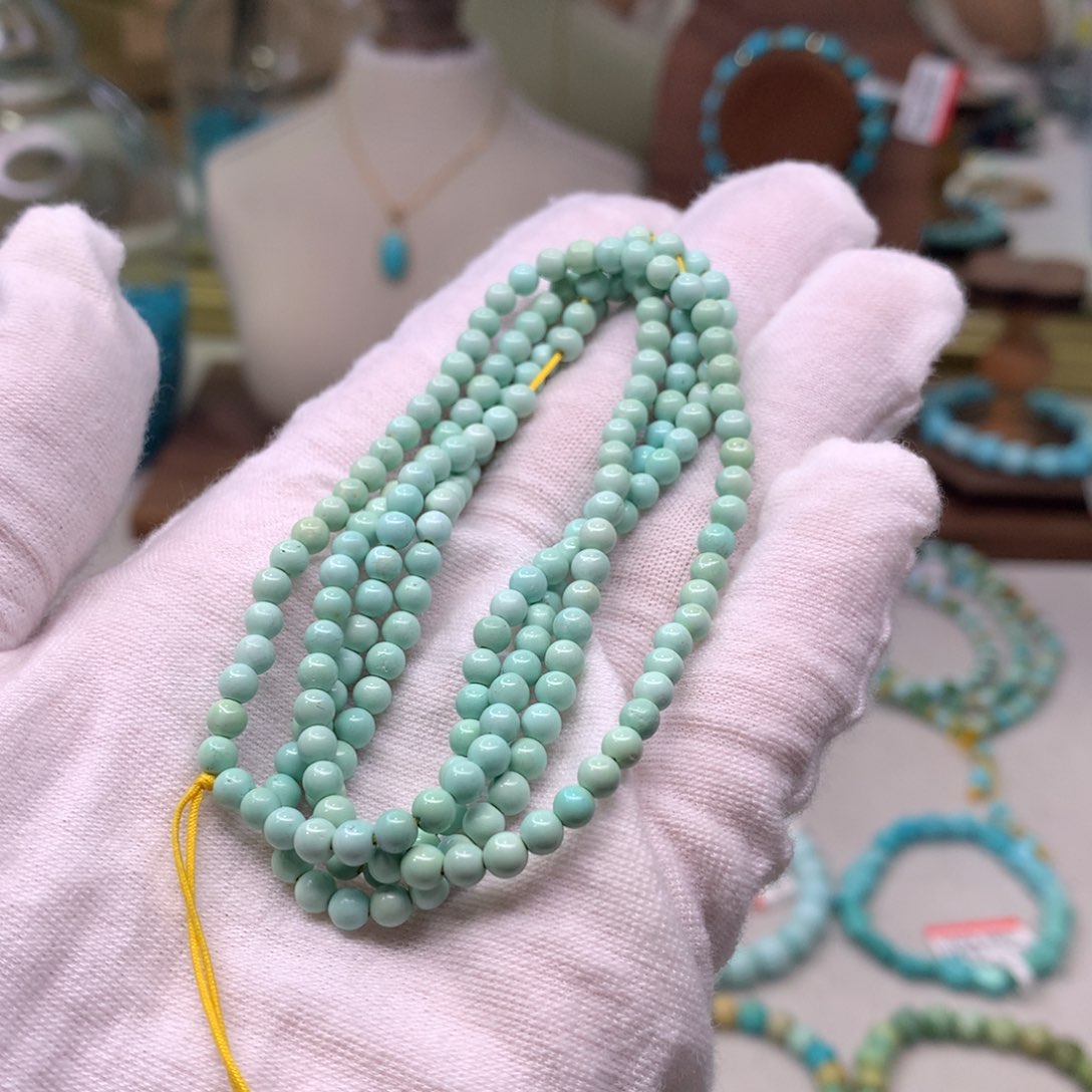 绿松石配饰未镶嵌