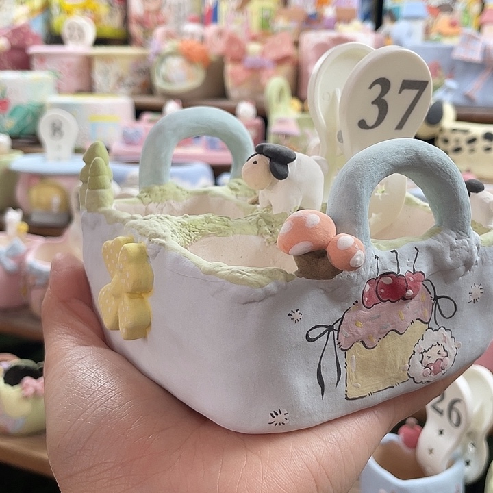 37…..手工手绘花盆