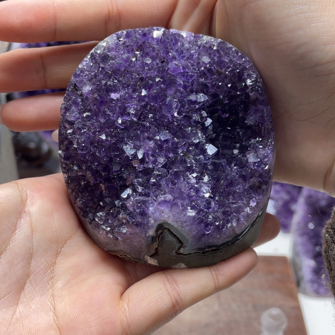 紫晶大型摆件（非配饰）未镶嵌