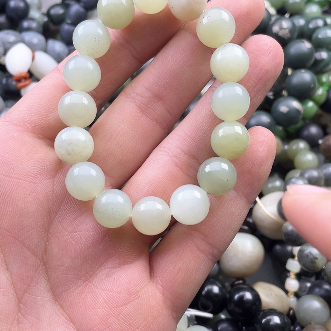 和田玉手串未镶嵌