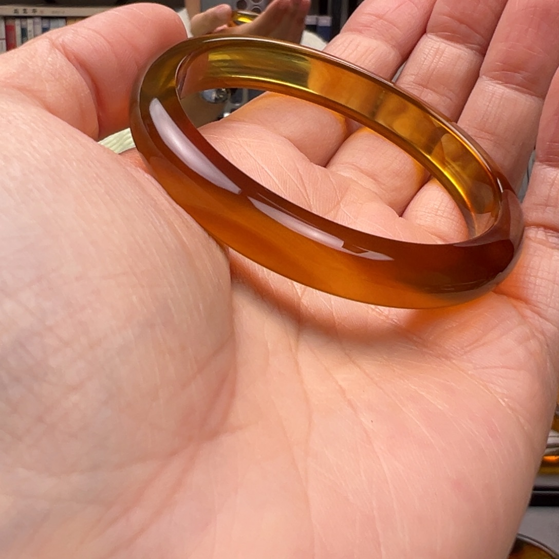 琥珀颈饰未镶嵌手镯