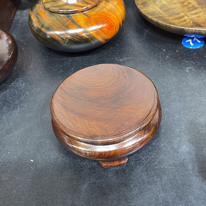 松***7酸枝底座一个漂亮的