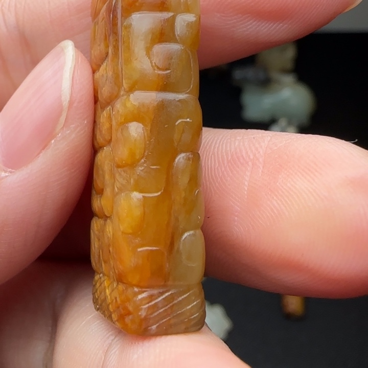 和田玉（糖玉）颈饰未镶嵌童*