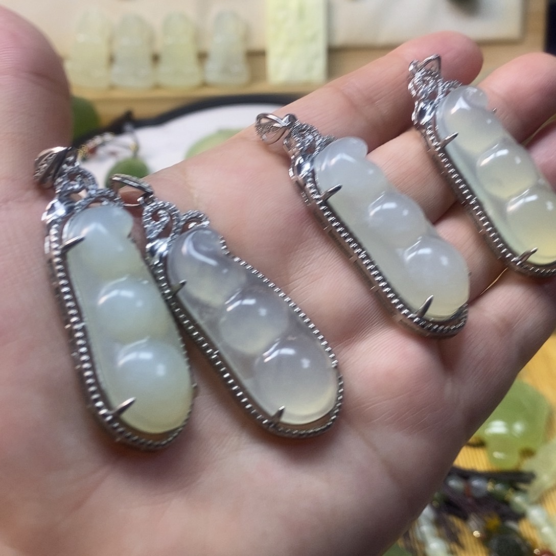 蛇纹石玉合金珠宝奇石