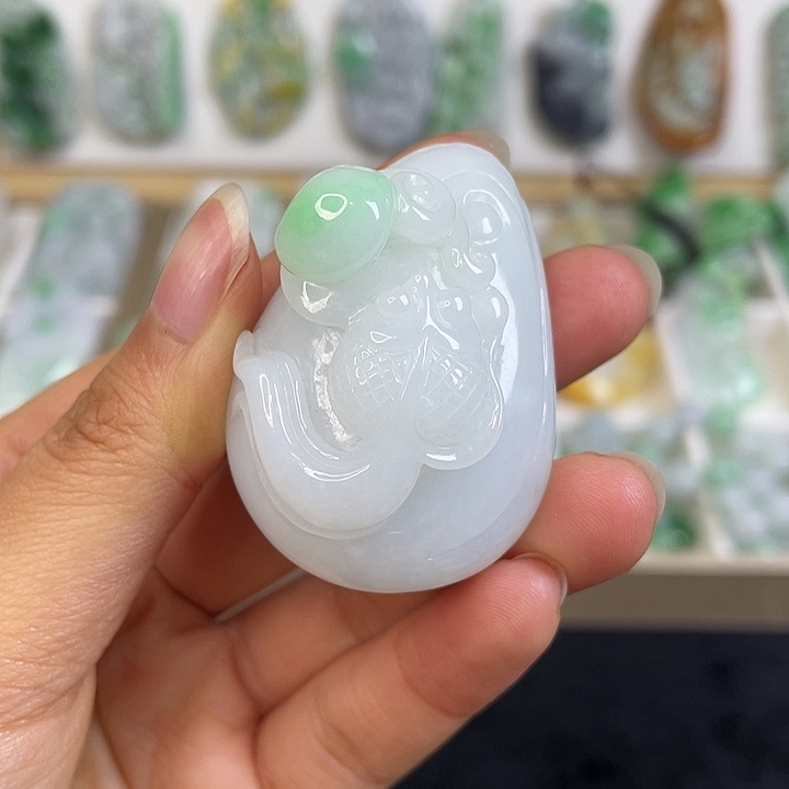 翡翠未镶嵌颈饰翡翠