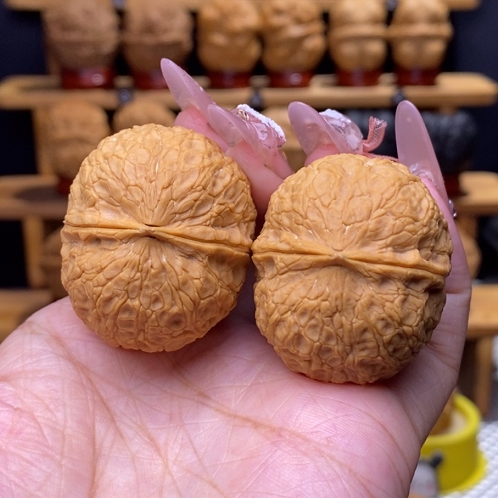 文玩核桃把件铁锤精品12号39尺