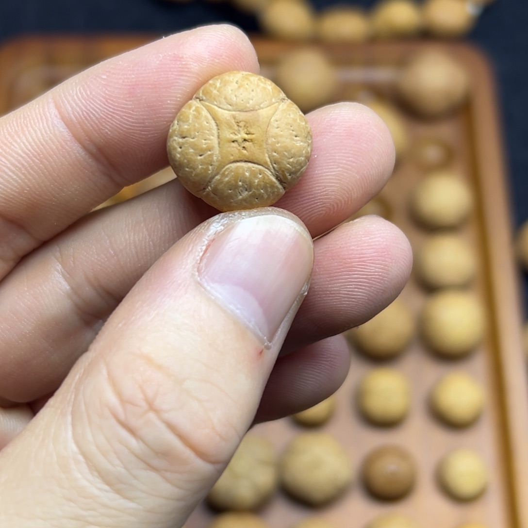 凤眼菩提手串18.6梅花铜钱麒麟眼