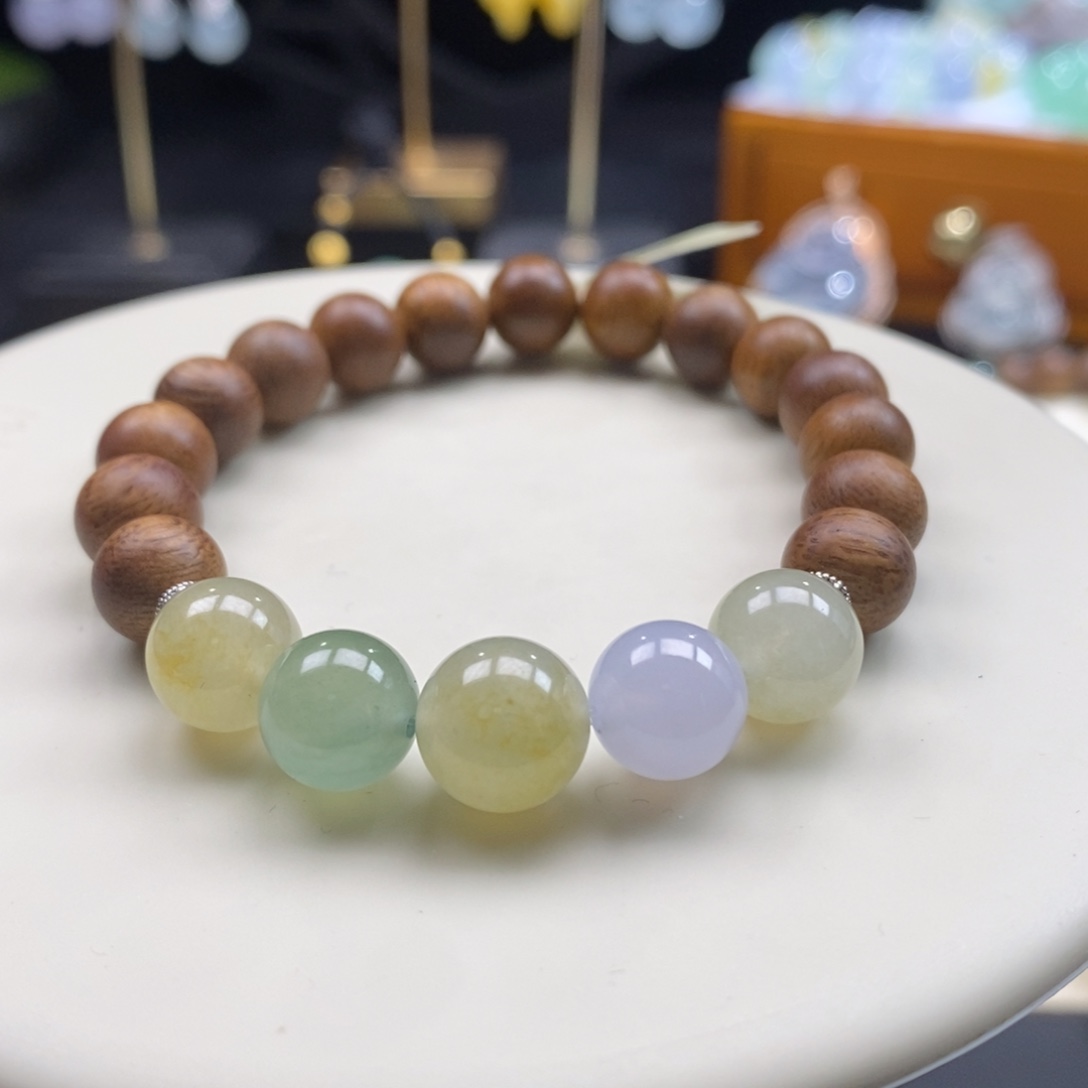 沉香木手串翡翠多宝手串