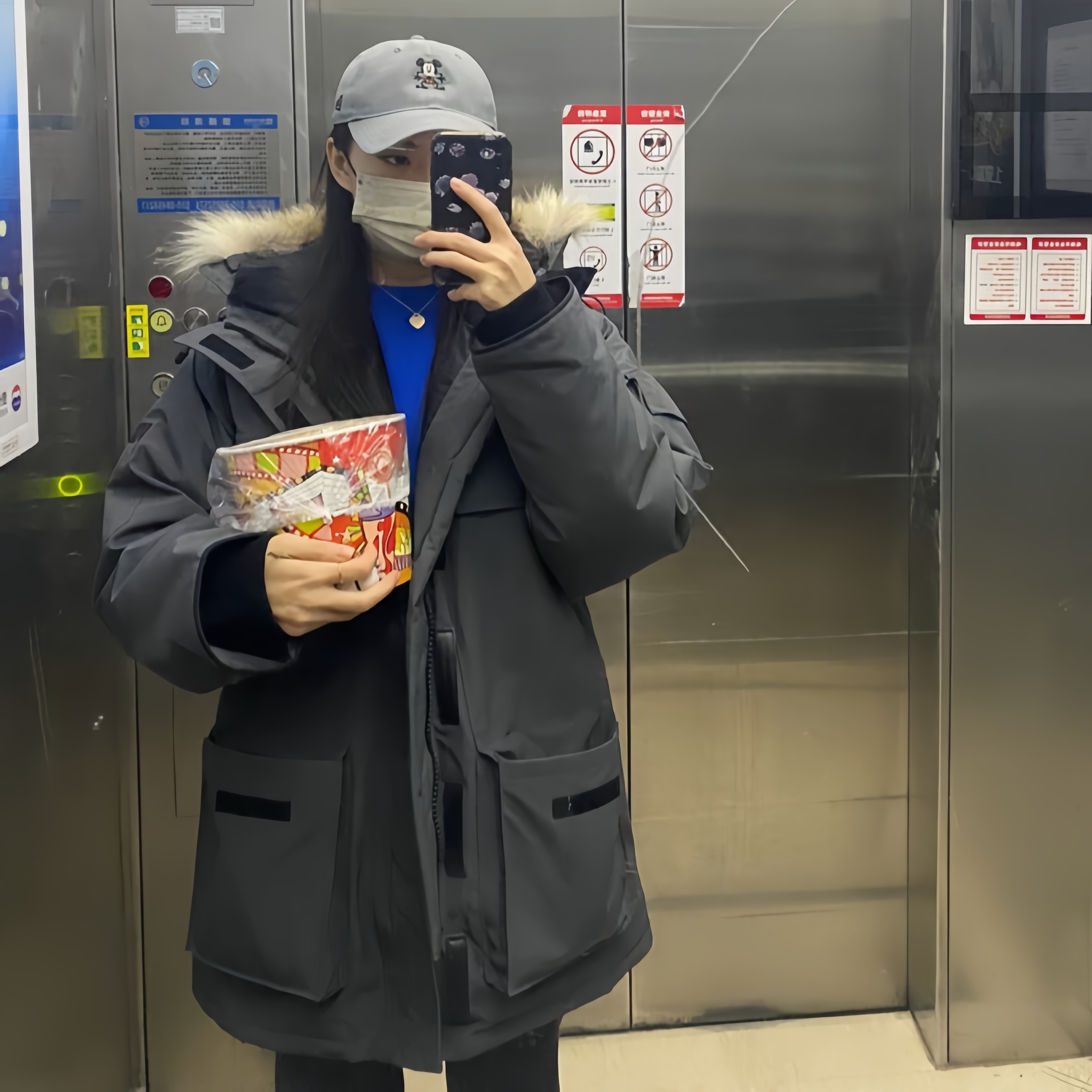 【撤柜】冬季连帽加厚亲子情侣中长款经典款外套【宝】A