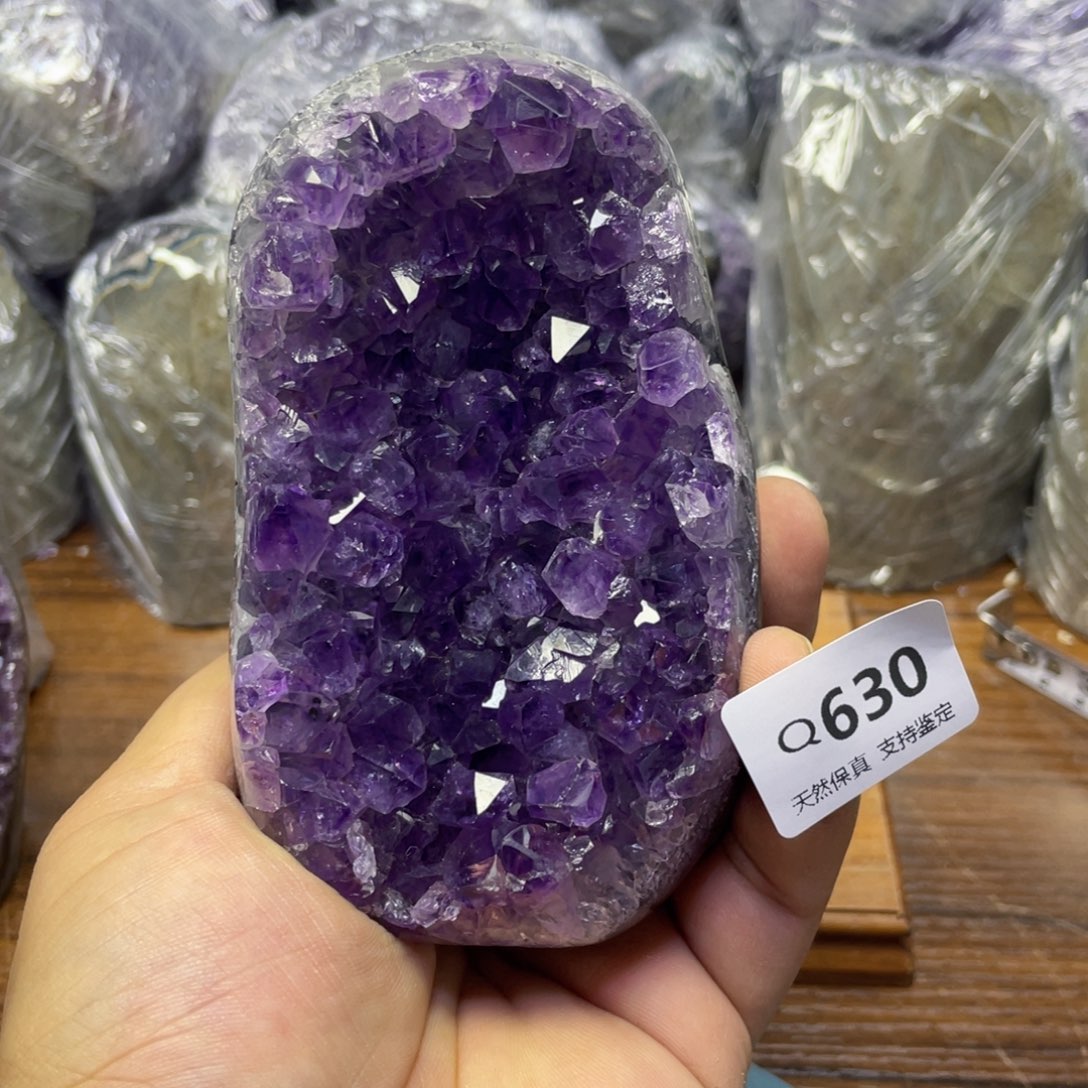 水晶大型摆件（非配饰）未镶嵌