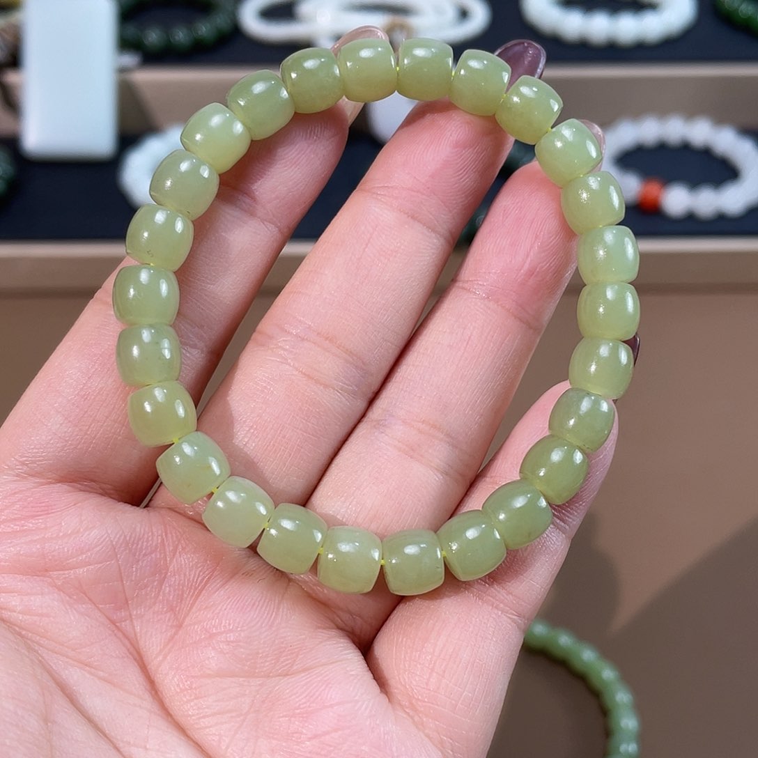 和田玉手链未镶嵌8.0