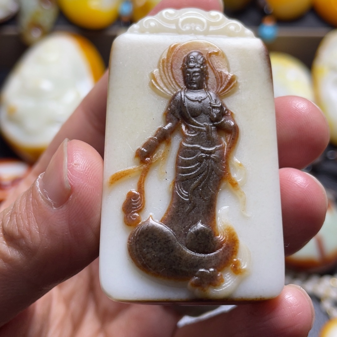 和田玉未镶嵌颈饰