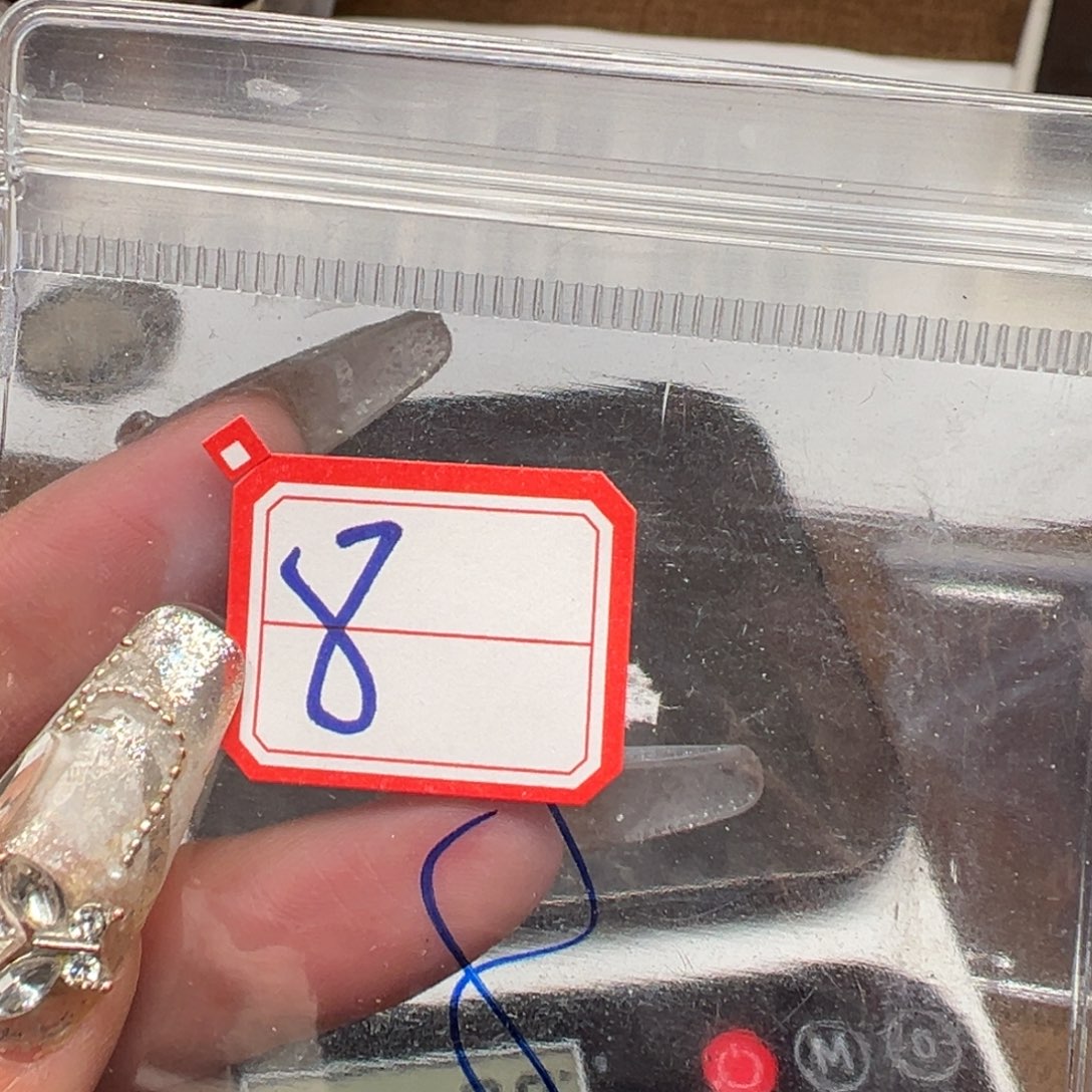 一手桌面摆件等物品