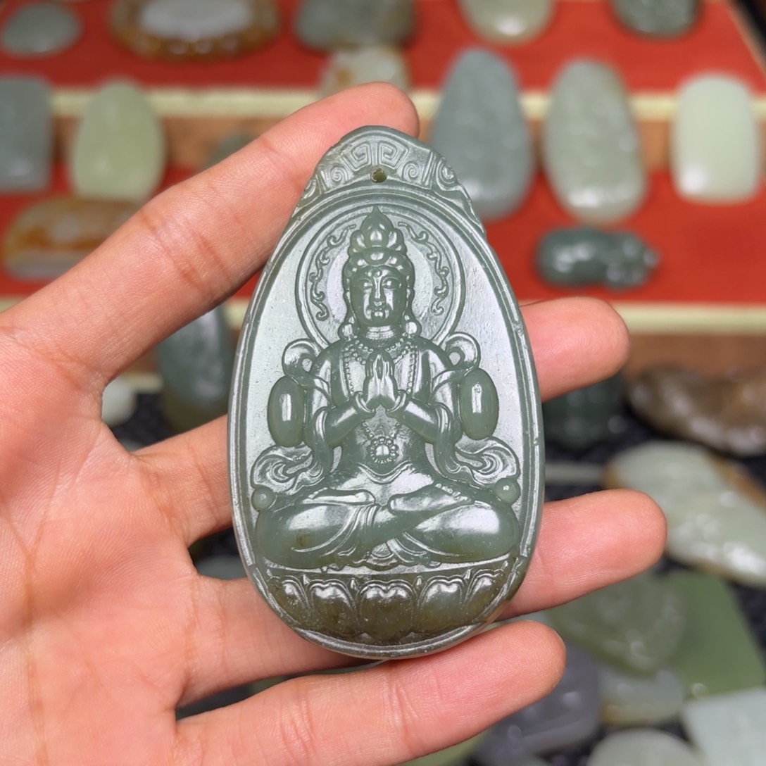 和田玉一一未镶嵌有瑕疵