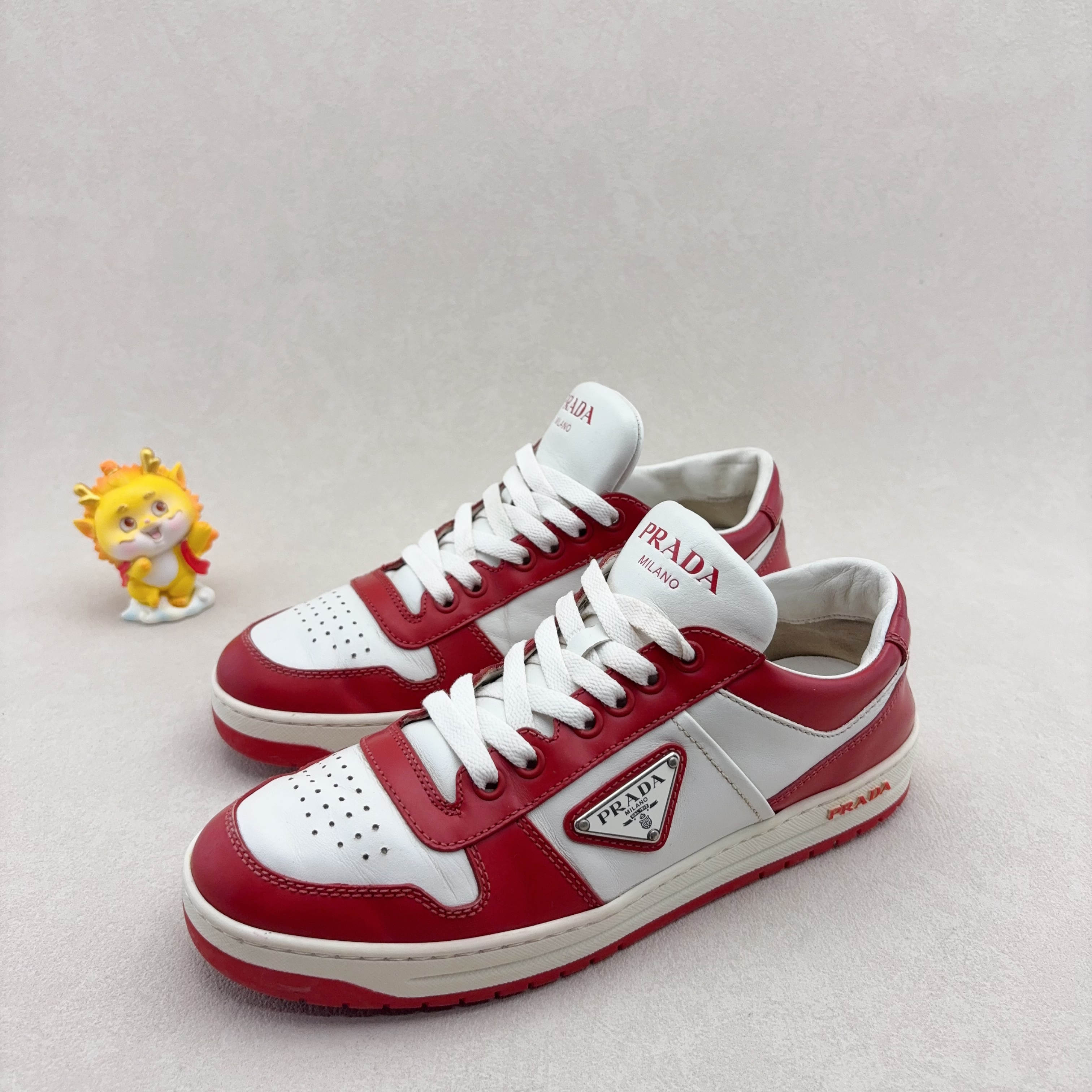 95新 Prada/普拉达 38.5码/大Logo三角徽标 白红 时尚潮流板鞋