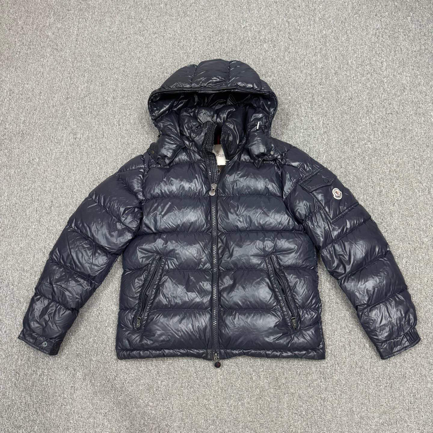 99新 MONCLER 16134717 Moncler藏蓝色maya羽绒服外套 2码99新