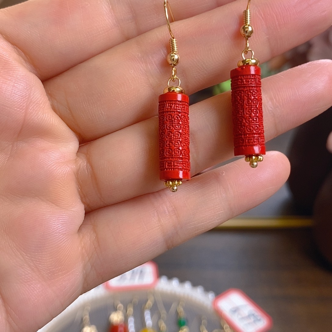 石英岩玉合金耳钉