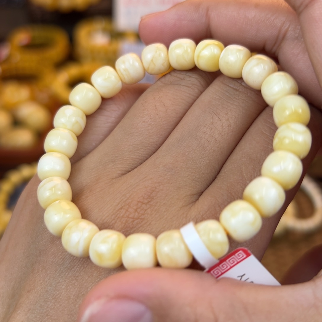 琥珀裸石未镶嵌kkjjjbhbnnnnn