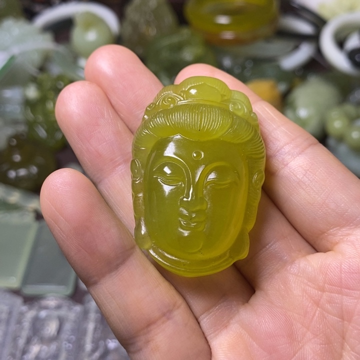 岫玉岫玉颈饰未镶嵌