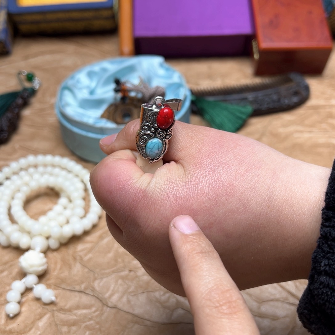 大叶紫檀（黑酸枝木类）