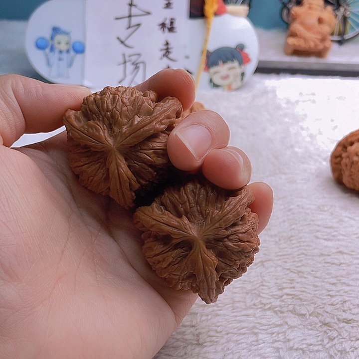 吊坠文玩核桃歹*三棱