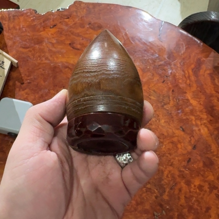 一***田大叶紫檀（黑酸枝木类）