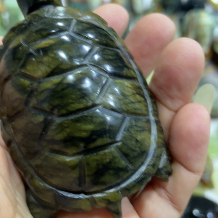 合金蛇纹石玉颈饰