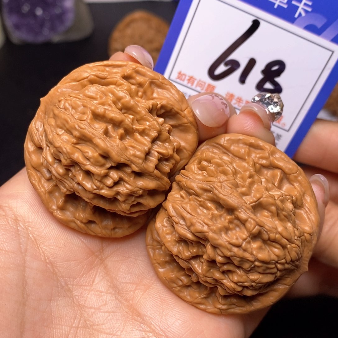 文玩核桃把件45至尊虎 618