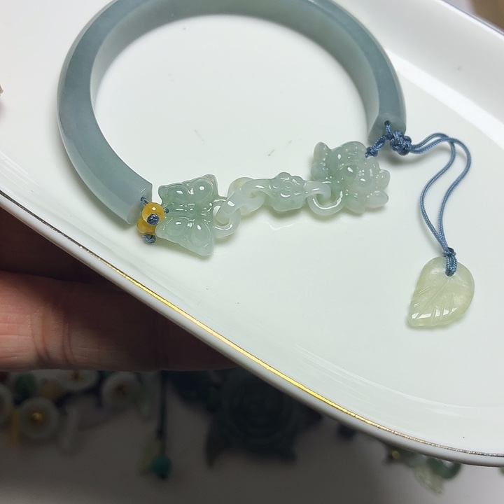 未镶嵌手链翡翠52-55mm蝶恋花环环相扣