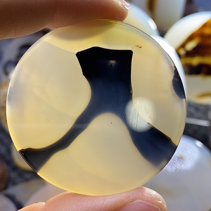 未镶嵌颈饰玛瑙/玉髓风**楼