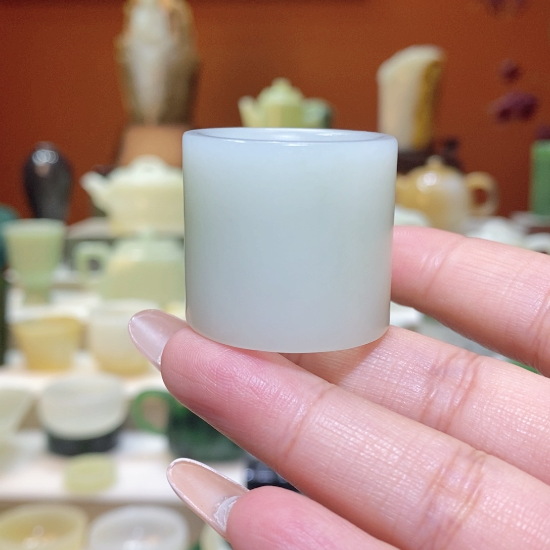 未镶嵌和田玉把件王**锤新疆和田玉白玉扳指22mm