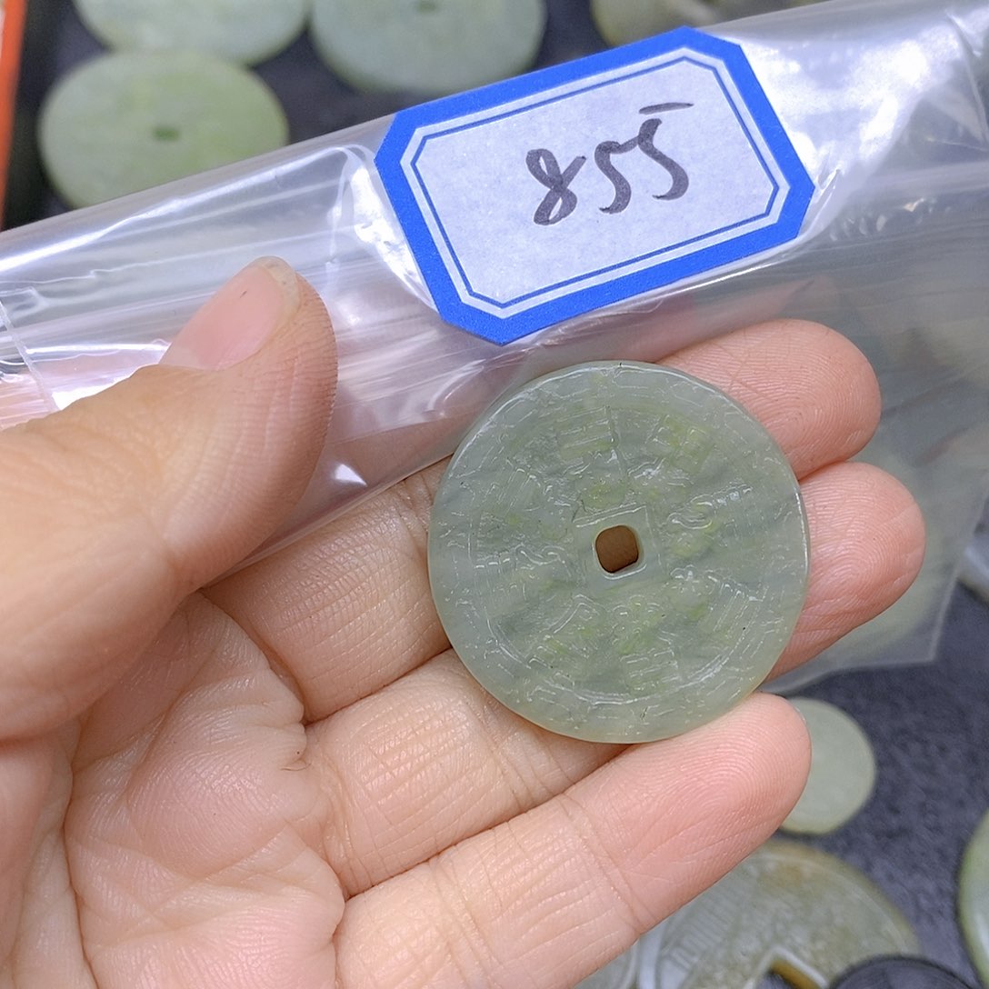 蛇纹石玉吊坠(不含链)未镶嵌是**吖855