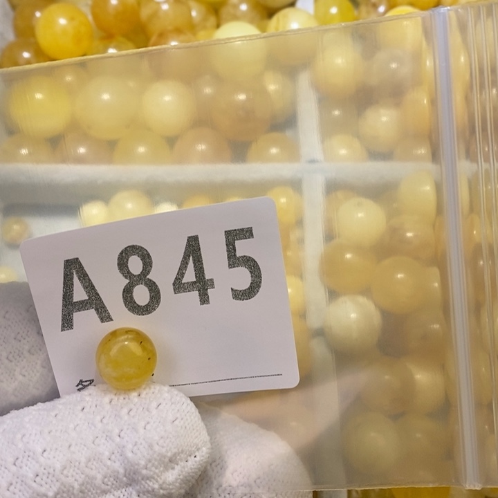 琥珀未镶嵌珠宝奇石微瑕11.8