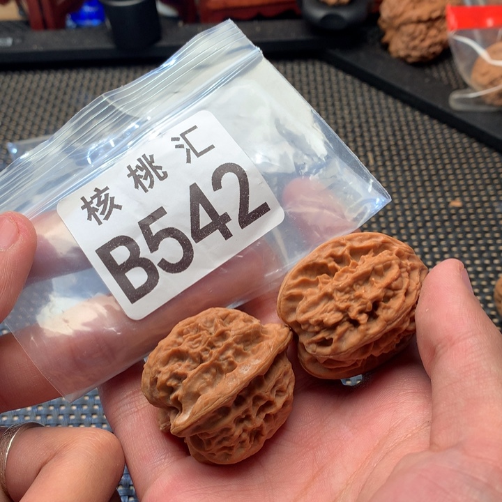 吊坠文玩核桃太行雪狮