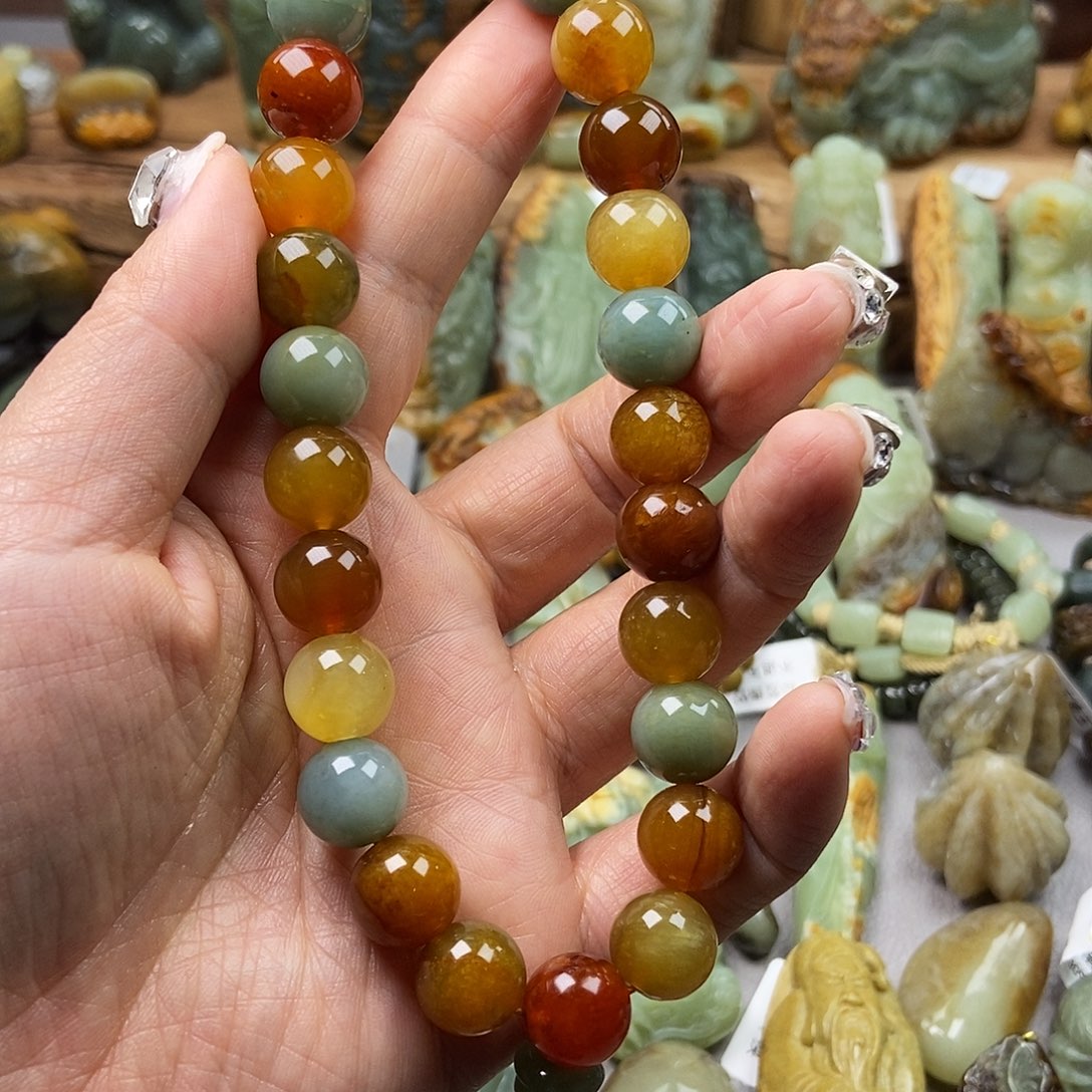 岫岩河磨玉（透闪石质玉）手把未镶嵌蝈*