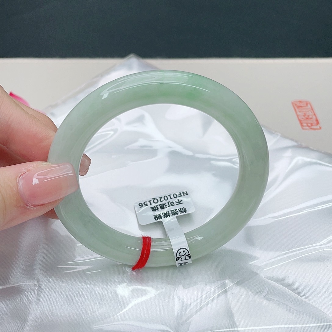 翡翠手镯未镶嵌圆57.6