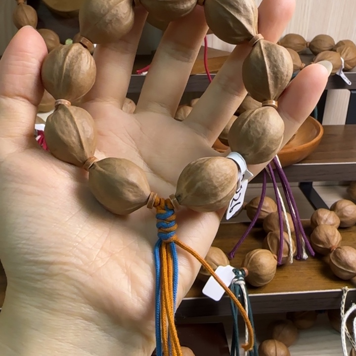 @***生橄榄核手串梅林铁核三花鲨鱼背2026