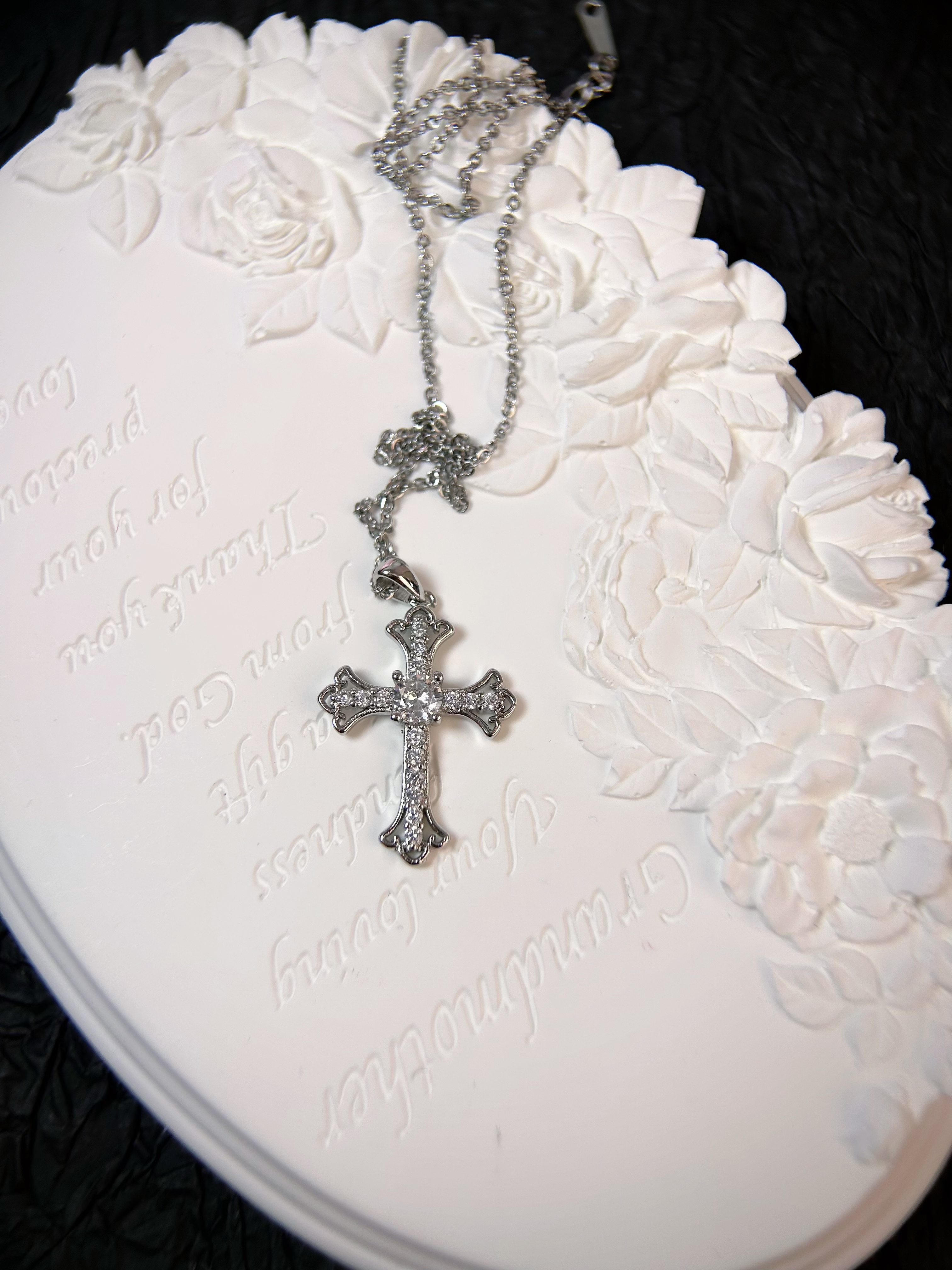 钛钢项链 经典克罗十字架项链气质百搭款