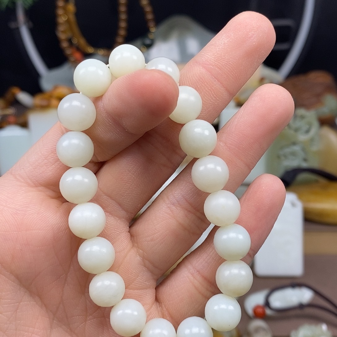 和田玉手串未镶嵌拥**下