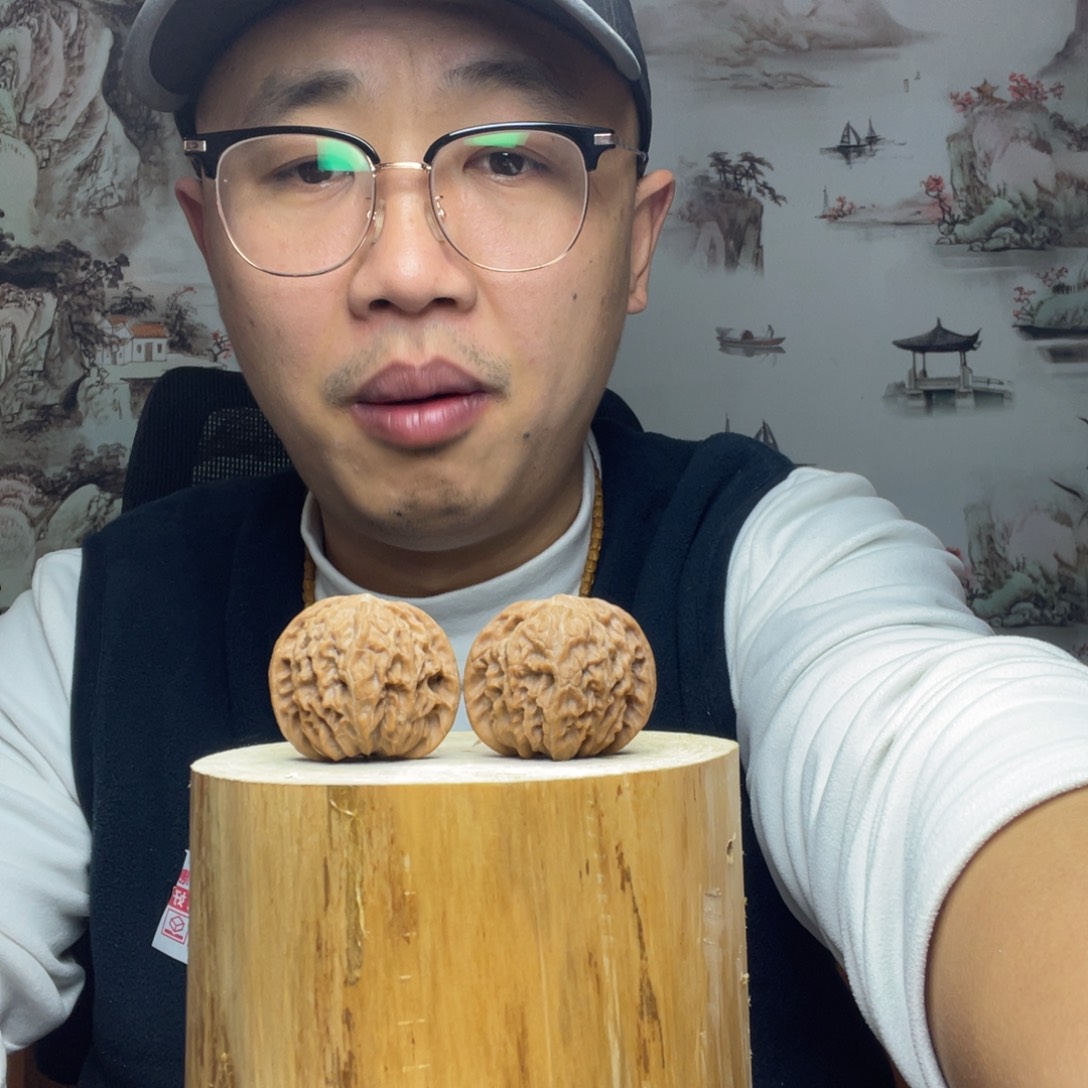 文玩核桃把件磨盘