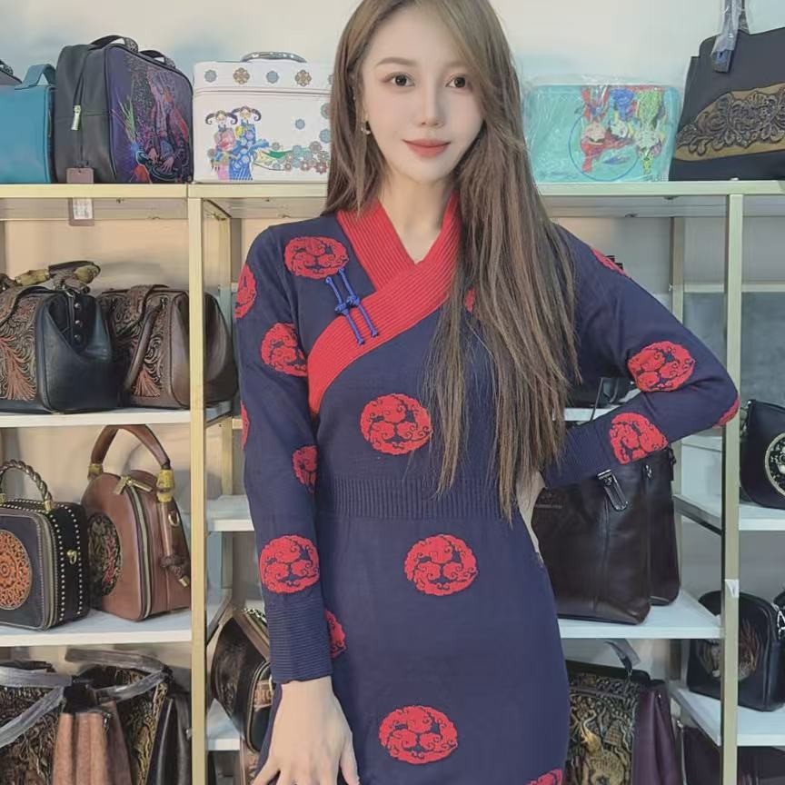 辣妈家匈奴领连衣裙