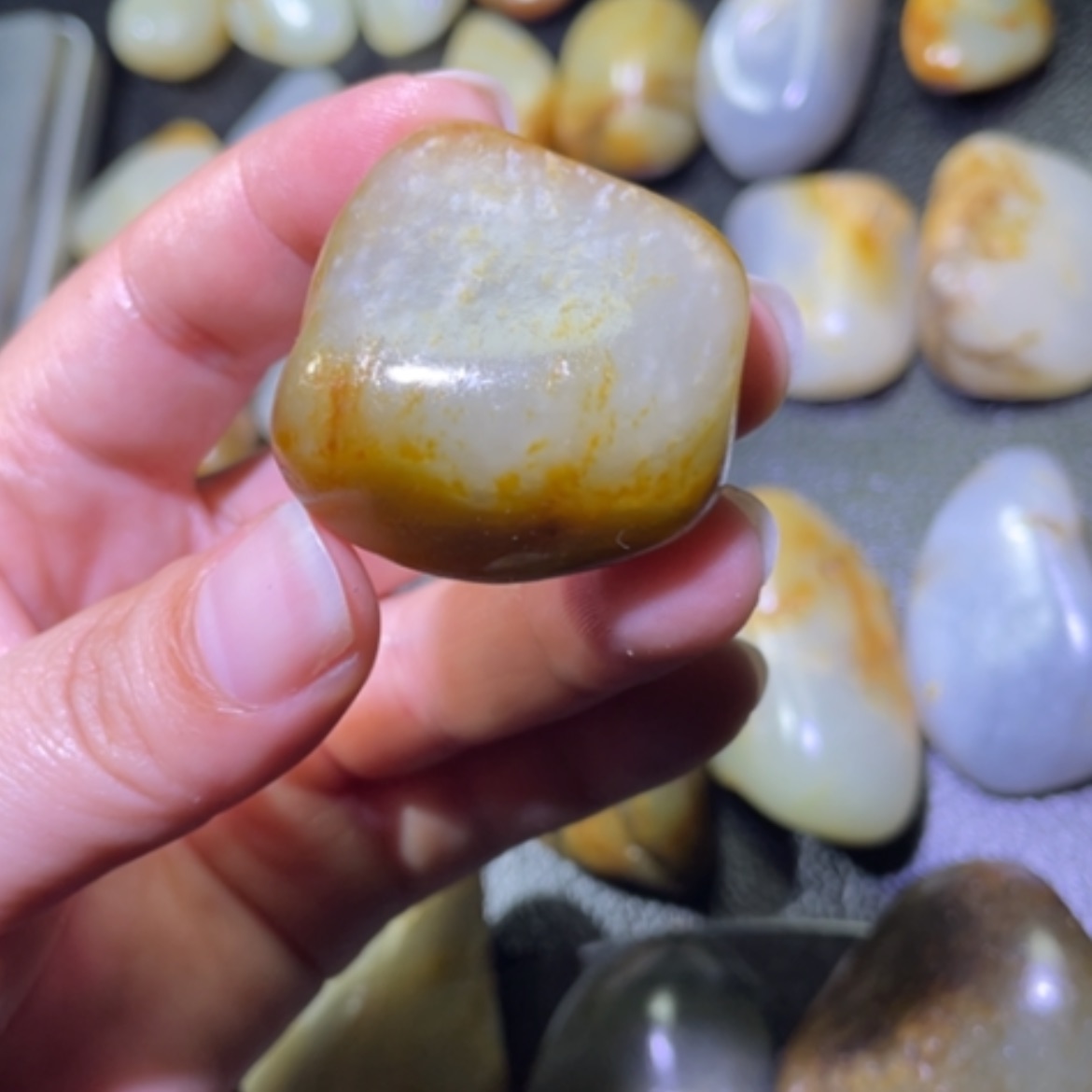 【闪购商品】颈饰未镶嵌和田玉（子料）